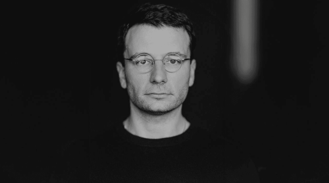 Từ Elon Musk đến cuộc rượt đuổi bằng xe cảnh sát, cách một kỹ sư phần mềm khởi động một startup AI về cảnh sát